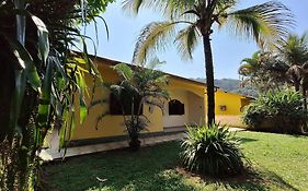 Casa Mega confortável a pé da Praia Pereque Angra